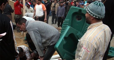 بالصور.. إنشاء 10 دورات مياه بميدان التحرير