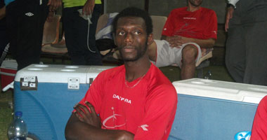 زوجة بامبا "التليفونات" تدفعه للبقاء فى مصر