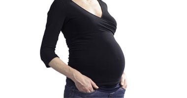5 مخاطر للسمنة تهدد حياة الأم خلال فترة حملها