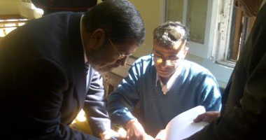 "مرسى" عقب الإدلاء بصوته فى الشرقية: فكرة الرئيس التوافقى مرفوضة