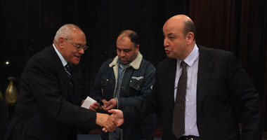 بالصور.. كواليس لقاء العوابـ أديب.. الإعداد جهز أسئلة قراء "اليوم السابع" فى 150 ورقة.. أديب: العوا لم يتغير قبل وبعد إعلانه الترشح للرئاسة.. والعوا: نحن أمام مؤامرة