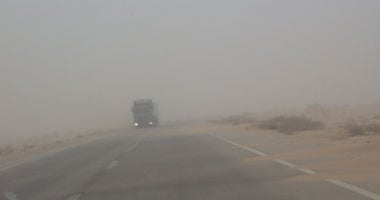 الكويت تتعرض لحالة من الغبار الكثيف وانعدام الرؤية توقف حركة الملاحة البحرية