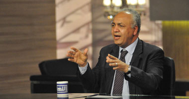 بكرى لـ"خالد صلاح": القائد الأعلى للقوات المسلحة مشغول بأخونة الجيش