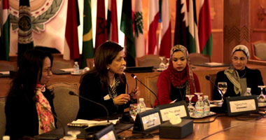 الجامعة العربية تناقش دراسة لتحسين صحة الأم والطفل