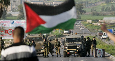 الاحتلال الإسرائيلى يعتقل 3 فلسطينيين من الخليل