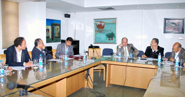 وزير الثقافة يدرس إنشاء مركز تدريب بالوزارة لتأهيل العاملين بها