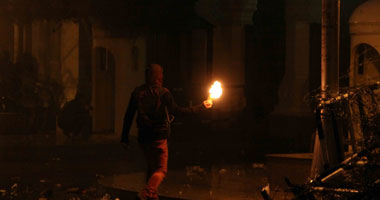 نائب محافظ الجيزة: مجهولون ألقوا زجاجات مولوتوف أدى لحريق مبنى حى الهرم