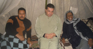 عمال بتروتريد يواصلون اعتصامهم لليوم السادس عشر