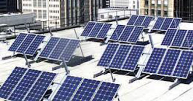 الطاقة المتجددة: لمبات الليد والبطاريات الشمسية توفر 30% من إنارة الشوارع