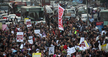 مسيرة "الفتح" تتابع التحرك إلى التحرير عقب وقفة أمام "القضاء العالى"