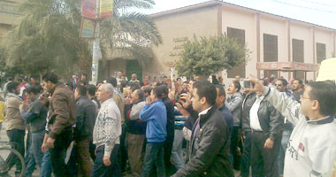 مسيرة جبهة الإنقاذ ببنى سويف تطالب برحيل "مرسى" و"قنديل"