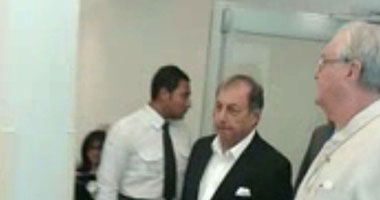 زوج ملكة الدنمارك يزور مركز مجدى يعقوب للقلب ويشيد بخدماته