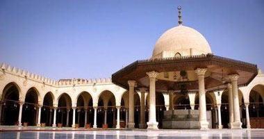 حكاية أول جامعة إسلامية فى القاهرة.. مسجد عمرو بن العاص تاج الجوامع