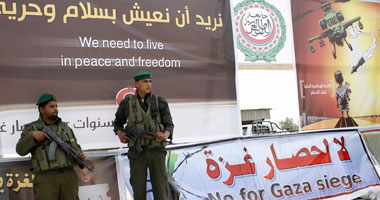 قائد الشرطة الفلسطينية يدعو حماس إلى نزع سلاحها لانجاح المصالحة