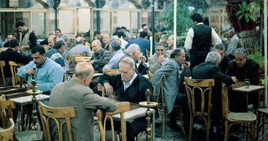 "شعبة المقاهى" بالإسكندرية تطالب بالسماح بتدخين الشيشة