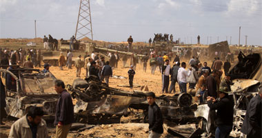 الثوار الليبيون يسيطرون على مطار مصراتة  