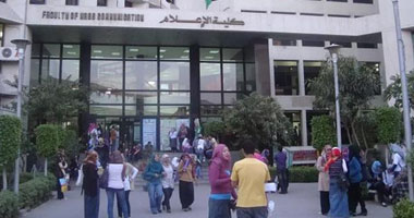 غدا.. إعلام جامعة القاهرة تناقش مشروعات تخرج الطلاب