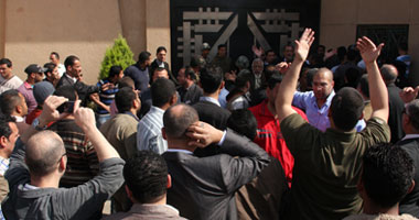 مظاهرة أمام السفارة العراقية بالقاهرة لعدم تنفيذ حكم الإعدام بحق زوجة "أبو أيوب المصرى"