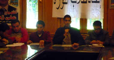 "اتحاد طلاب الثورة" يعرض مطالبه على وزير التعليم 