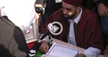 ميدان التحرير فى ليبيا يشهد أول حالة زواج منذ اندلاع الثورة 