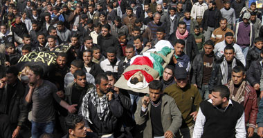 استشهاد فلسطينيين في غارة إسرائيلية على غزة وارتفاع عدد الشهداء إلى 33