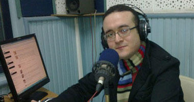 الإذاعى محمود الفقى ينضم إلى راديو 90.90