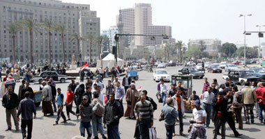 "شباب الثورة" يدشنون منصتهم بـ"التحرير" استعداداً للمليونية