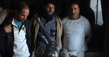 ضبط 12 لفافة بانجو وبندقية آلى مع ثلاثة تجار مخدرات بالدقهلية