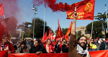 حركة معارضة لسالفينى تنظم احتجاجا حاشدا فى روما
