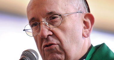 بابا الفاتيكان يدين  "اضطهاد" المسيحيين فى الشرق الأوسط