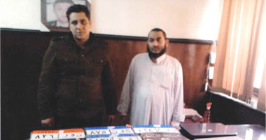 ضبط عاطل وموظف كونا عصابة لسرقة السيارت وتزوير أوراقها وبيعها بالقاهرة