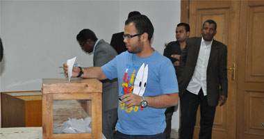 إعادة التصويت باللجنة العلمية فى انتخابات اتحاد طلاب مصر بعد شطب اسم طالب 