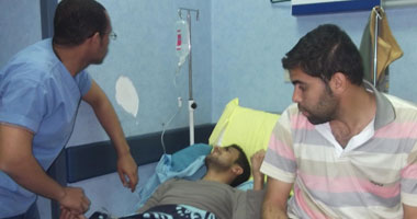 إضراب 3 معلمين عن الطعام بمستشفى طور سيناء احتجاجًا على نقلهم