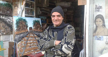 دكان "رأفت الكردى" معرض متكامل للفنون بالسيدة زينب