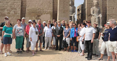 انطلاق قافلة سياحية بالسوق الهندى للترويج لسياحة حفلات الزفاف فى مصر
