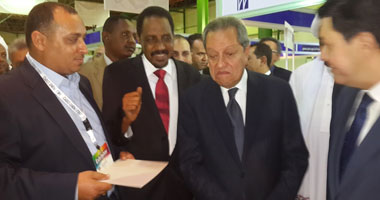وزير الصناعة يفتتح أعمال منتدى الأعمال المصرى السودانى