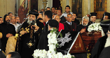 تشييع جنازة والدة البابا تواضروس إلى دير القديسة دميانة ببلقاس