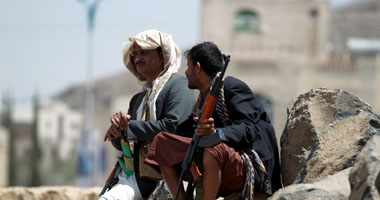 الحوثيون يطلقون الرصاص الحى على متظاهرين وسط اليمن