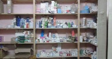 ضبط مسئولى 3 صيدليات لبيعهم أدوية مجهولة ومنتهية الصلاحية فى دمنهور