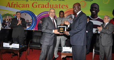 بالصور.. الأكاديمية البحرية تكرّم الخريجين من 7 دول أفريقية 