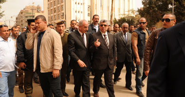 وزير الداخلية يفاجئ محافظة المنوفية للوقوف على الحالة الأمنية بها..ويؤكد: تحقيق الواقع الأمنى أصبح ضروره يتحتم إنجازها اليوم قبل الغد..جهود رجال الشرطة يجب أن تترجم إلى شعور جماهيرى بالأمن 