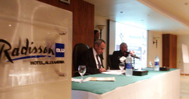 أيمن أبوحديد: البناء على الزراعات يلتهم قوت الشعب ويهدد أمنه الغذائى