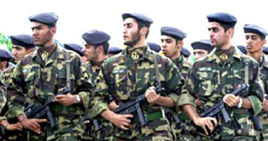 داعش يعدم عنصرًا من الحرس الثورى الإيرانى بعد أسره