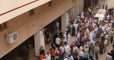 اعتصام العاملين بمستشفى كفر الزيات العام