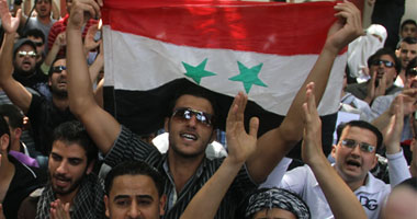الجالية السورية تناشد شرف قطع العلاقات مع دمشق