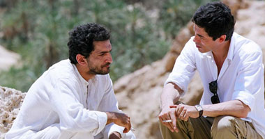 عمرو واكد يعيد السينما الإيطالية إلى دور العرض المصرية بـ«الأب والغريب»