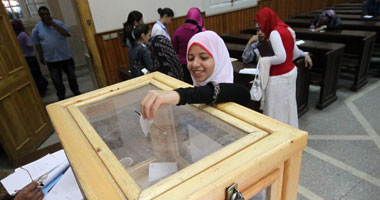 الإعادة مرة ثانية بين المرشحين على رئاسة اتحاد طلاب مصر