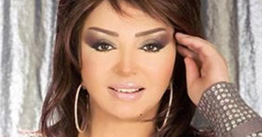 نبيلة عبيد تعود للقاهرة بعد حضور حفل افتتاح مهرجان"أبوظبى السينمائى"