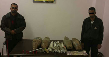 ضبط عاطلين بـ12 كيلو بانجو وسلاح نارى بالإسماعيلية