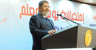 أنباء عن توجه الرئيس مرسى لقاعدة ألماظة لاستقبال المجندين